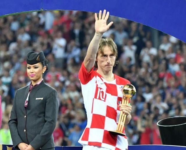 德甲官博祝贺邵佳一：期待邵佳一带领中国国家队走向更高舞台