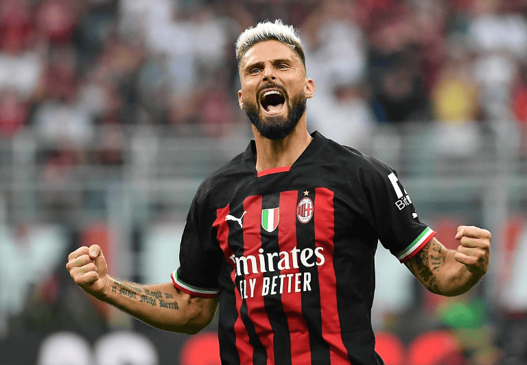 胡尔克完成职业生涯500球里程碑，球迷打出巨型TIFO致敬