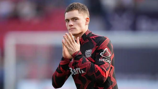 足球报：目前中国足协持证教练总数已突破11.4万（《足球报》：中国足协持证教练人数已超11.4万）